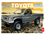 1992 Toyota 4x4 Pickup 1:20 amt AMT1082