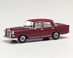 Mercedes-Benz 200 Heckflosse Rosso vinaccia 1:87 herpa HE420457-002