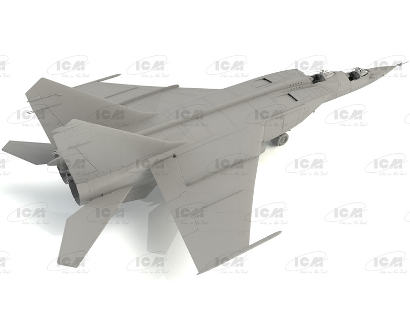Mikoyan MiG-25 RU, Soviet Training Aircraft 1:72 icm ICM72176