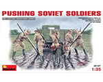 Pushing Soviet Soldiers 1:35 miniart MNA35137