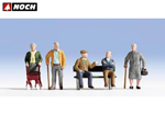 Persone anziane 5 personaggi con panchina N noch NH36551