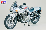 Suzuki GSX 1100 S Katana 1:6 tamiya TA16025