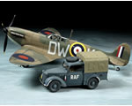 Supermarine Spitfire Mk.I - British Light Utility Car 10HP 1:48 tamiya TA25211