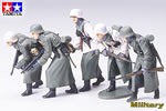 German Assault Infantry w/Winter Gear 1:35 tamiya TA35256